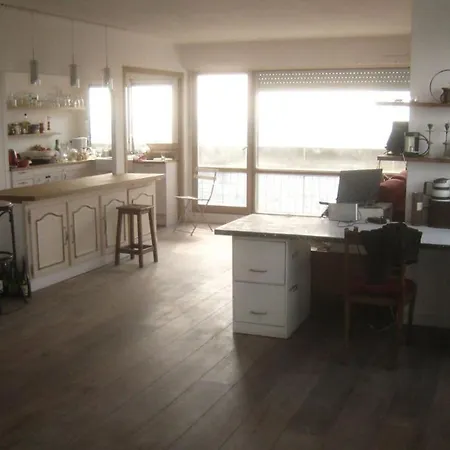 Apartment Grand Avec Vue Sur *